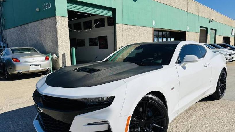 CHEVROLET CAMARO 2019 1G1FH1R72K0115056 image