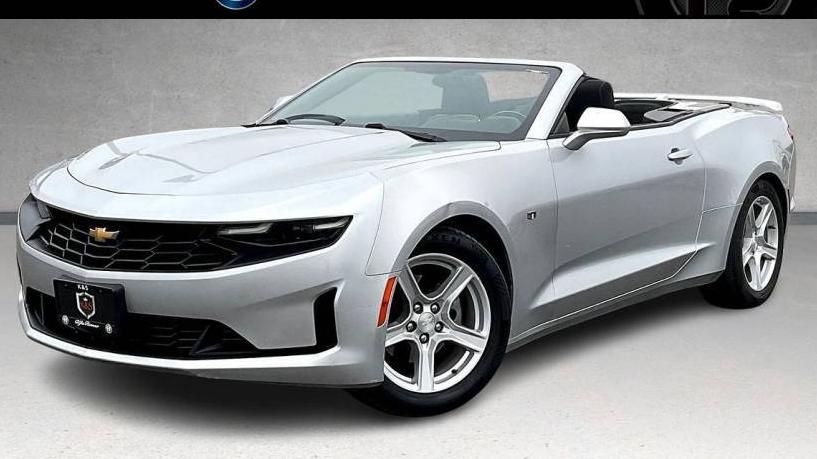 CHEVROLET CAMARO 2019 1G1FB3DX1K0111679 image