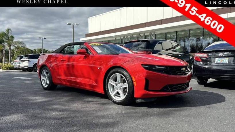 CHEVROLET CAMARO 2019 1G1FB3DS3K0118430 image