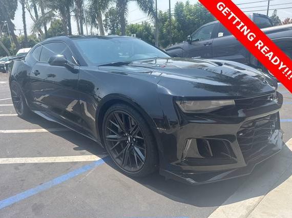 CHEVROLET CAMARO 2019 1G1FK1R67K0115028 image