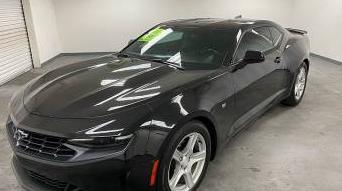 CHEVROLET CAMARO 2019 1G1FB1RX2K0112868 image