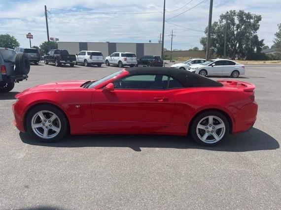 CHEVROLET CAMARO 2019 1G1FB3DX0K0132992 image
