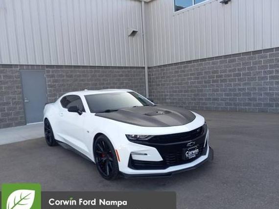 CHEVROLET CAMARO 2019 1G1FE1R76K0119765 image
