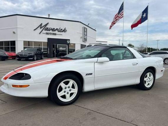 CHEVROLET CAMARO 1997 2G1FP22P2V2140657 image