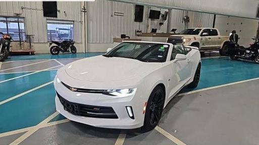 CHEVROLET CAMARO 2018 1G1FB3DX7J0189558 image