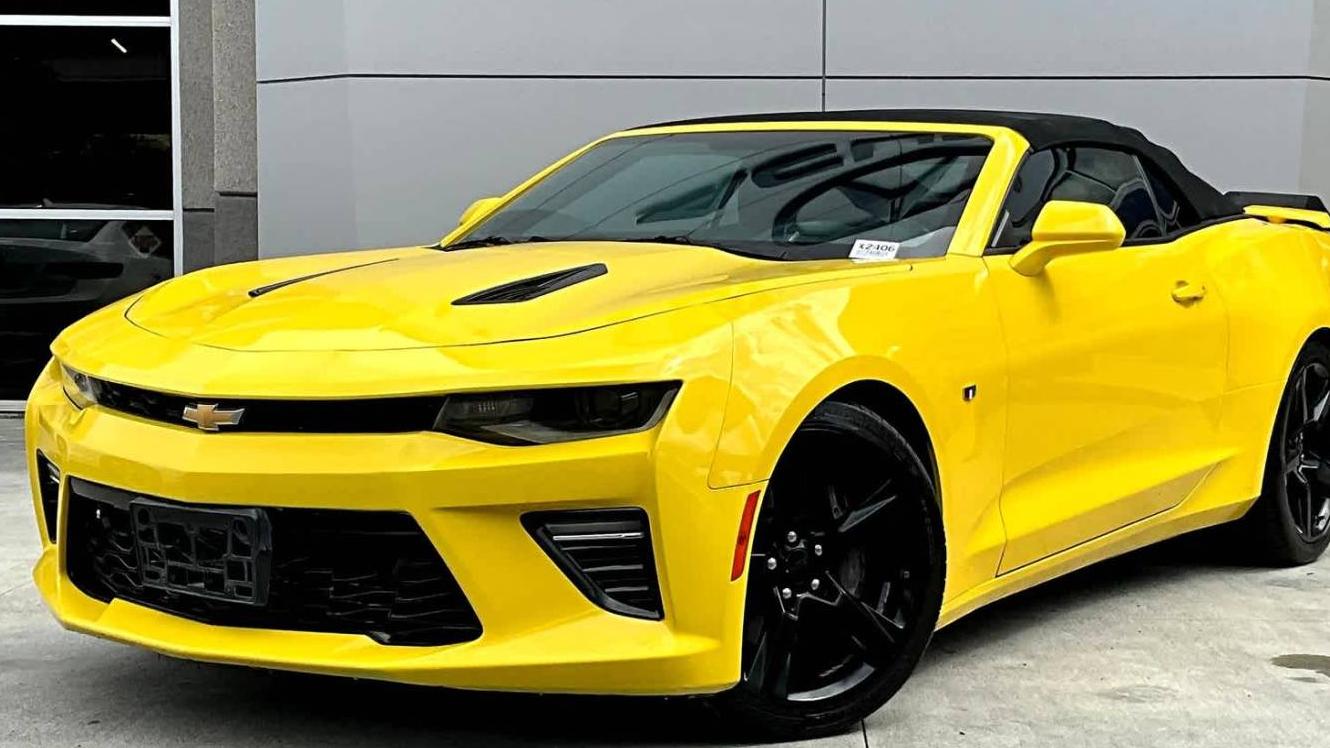 CHEVROLET CAMARO 2018 1G1FH3D78J0155594 image