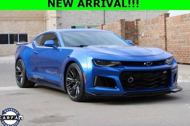 CHEVROLET CAMARO 2018 1G1FJ1R60J0139365 image