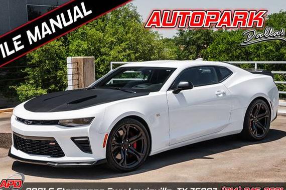 CHEVROLET CAMARO 2018 1G1FE1R77J0154930 image