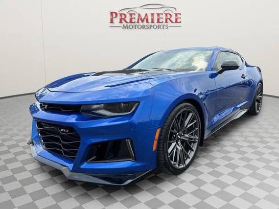 CHEVROLET CAMARO 2018 1G1FJ1R6XJ0118202 image