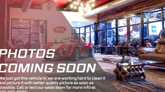 CHEVROLET CAMARO 2018 1G1FK1R66J0106643 image