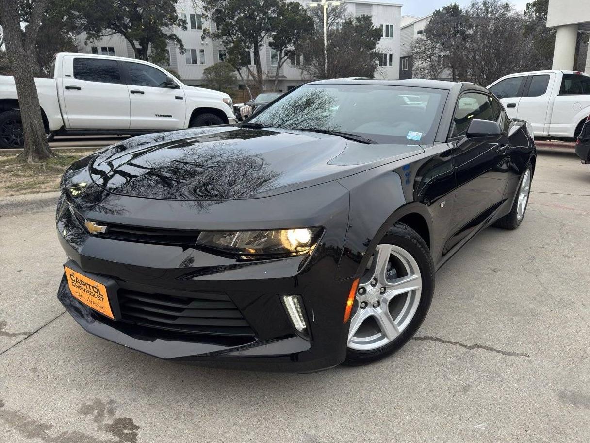 CHEVROLET CAMARO 2018 1G1FB1RX8J0114994 image