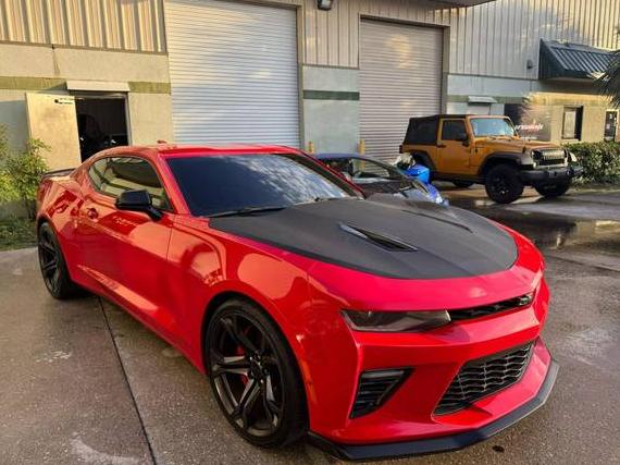 CHEVROLET CAMARO 2018 1G1FE1R76J0141604 image