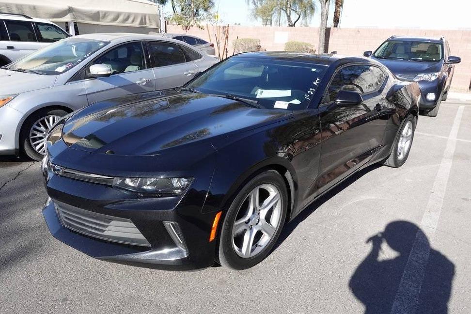 CHEVROLET CAMARO 2018 1G1FB1RX2J0191280 image