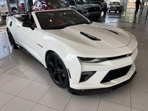 CHEVROLET CAMARO 2018 1G1FG3D77J0172891 image