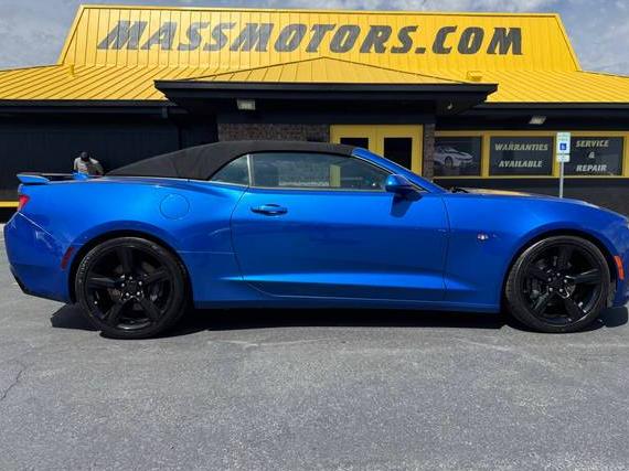 CHEVROLET CAMARO 2018 1G1FH3D72J0137074 image