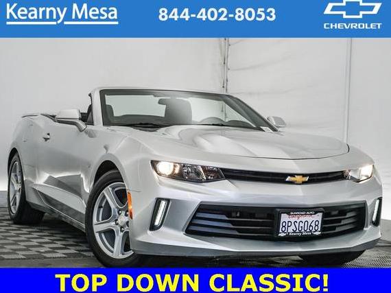 CHEVROLET CAMARO 2018 1G1FB3DX3J0124531 image