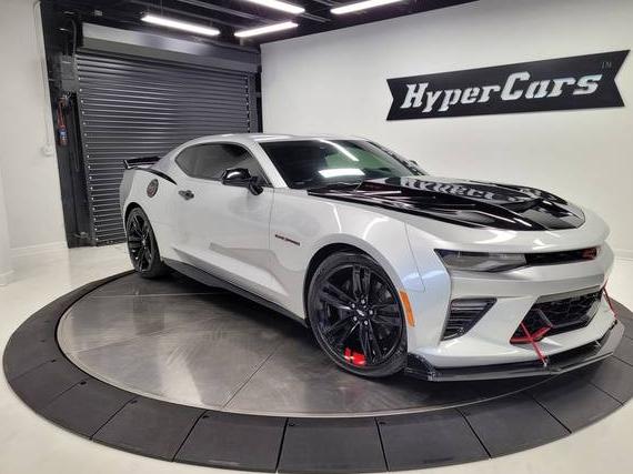 CHEVROLET CAMARO 2018 1G1FF1R72J0141337 image