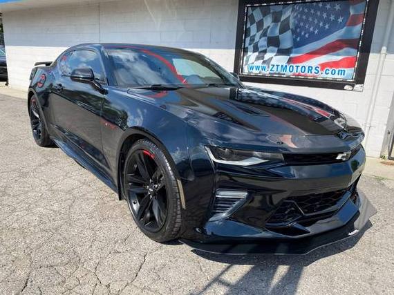 CHEVROLET CAMARO 2018 1G1FE1R71J0176969 image