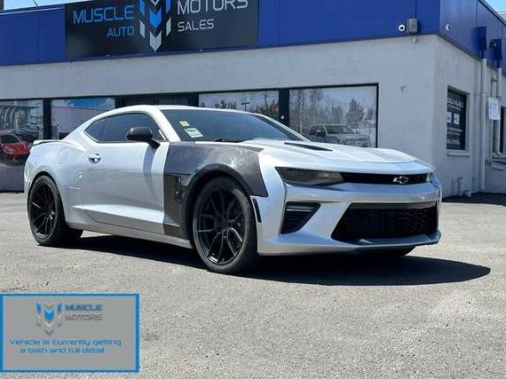 CHEVROLET CAMARO 2018 1G1FH1R72J0138884 image