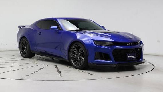 CHEVROLET CAMARO 2018 1G1FK1R61J0159024 image