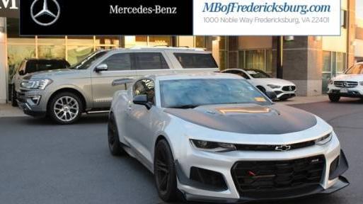 CHEVROLET CAMARO 2018 1G1FJ1R65J0184012 image