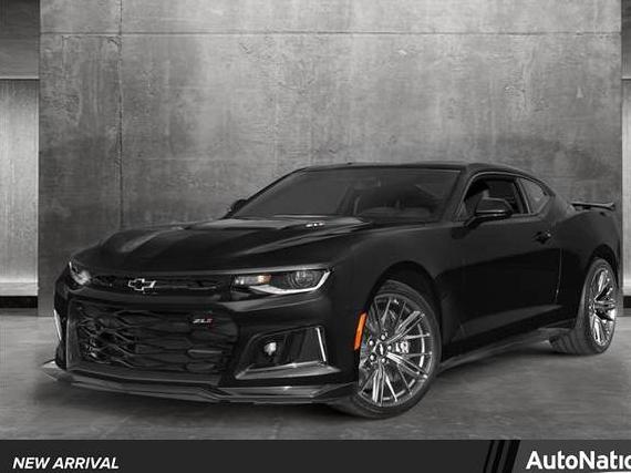 CHEVROLET CAMARO 2018 1G1FK1R62J0135833 image