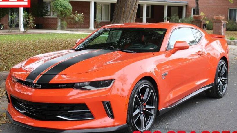 CHEVROLET CAMARO 2018 1G1FD1RXXJ0161843 image