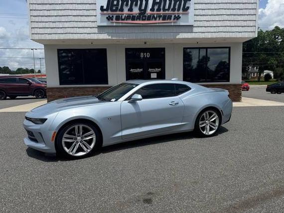 CHEVROLET CAMARO 2018 1G1FD1RS7J0135849 image