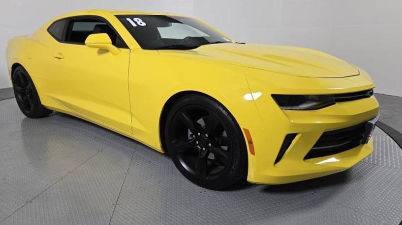 CHEVROLET CAMARO 2018 1G1FB1RS3J0122389 image