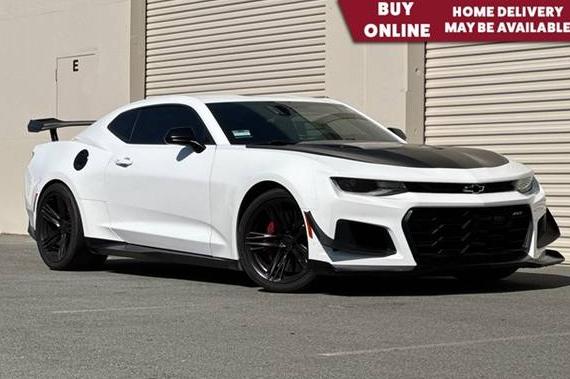 CHEVROLET CAMARO 2018 1G1FJ1R6XJ0168761 image