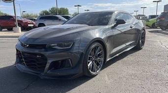 CHEVROLET CAMARO 2018 1G1FK1R66J0116802 image