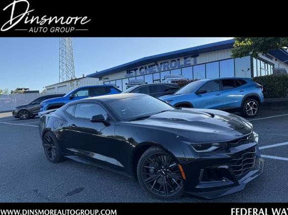 CHEVROLET CAMARO 2018 1G1FK1R61J0170539 image