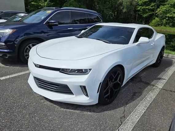 CHEVROLET CAMARO 2018 1G1FB1RS9J0140654 image