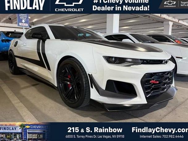 CHEVROLET CAMARO 2018 1G1FJ1R69J0125979 image