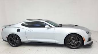 CHEVROLET CAMARO 2018 1G1FJ1R66J0117046 image