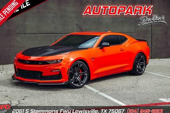 CHEVROLET CAMARO 2021 1G1FE1R71M0126805 image