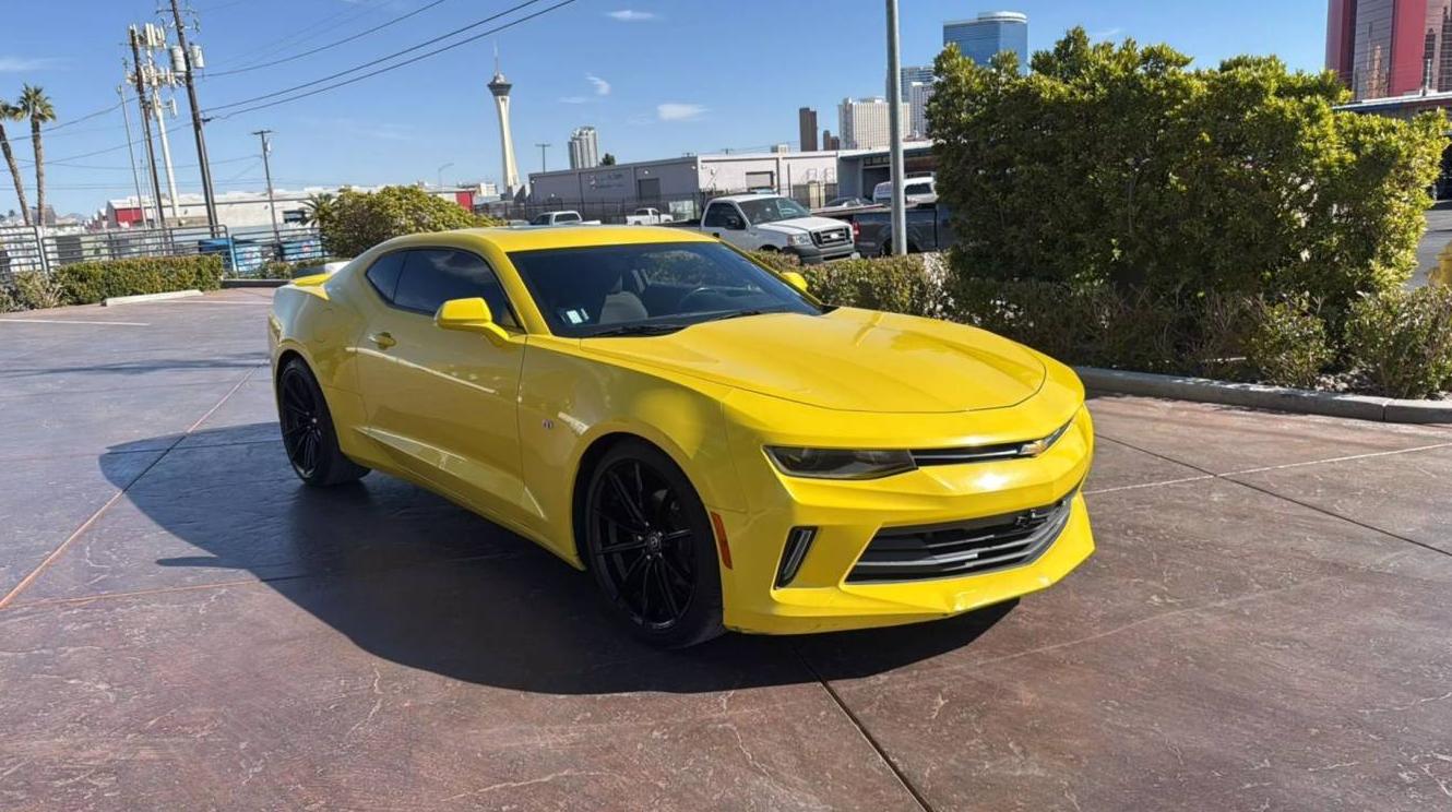 CHEVROLET CAMARO 2017 1G1FB1RS7H0207231 image