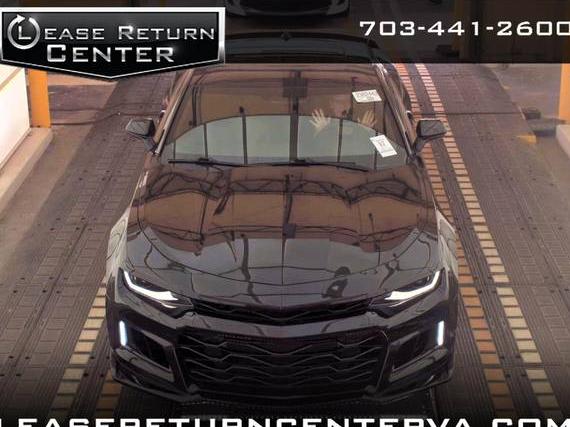 CHEVROLET CAMARO 2017 1G1FB1RS4H0168646 image