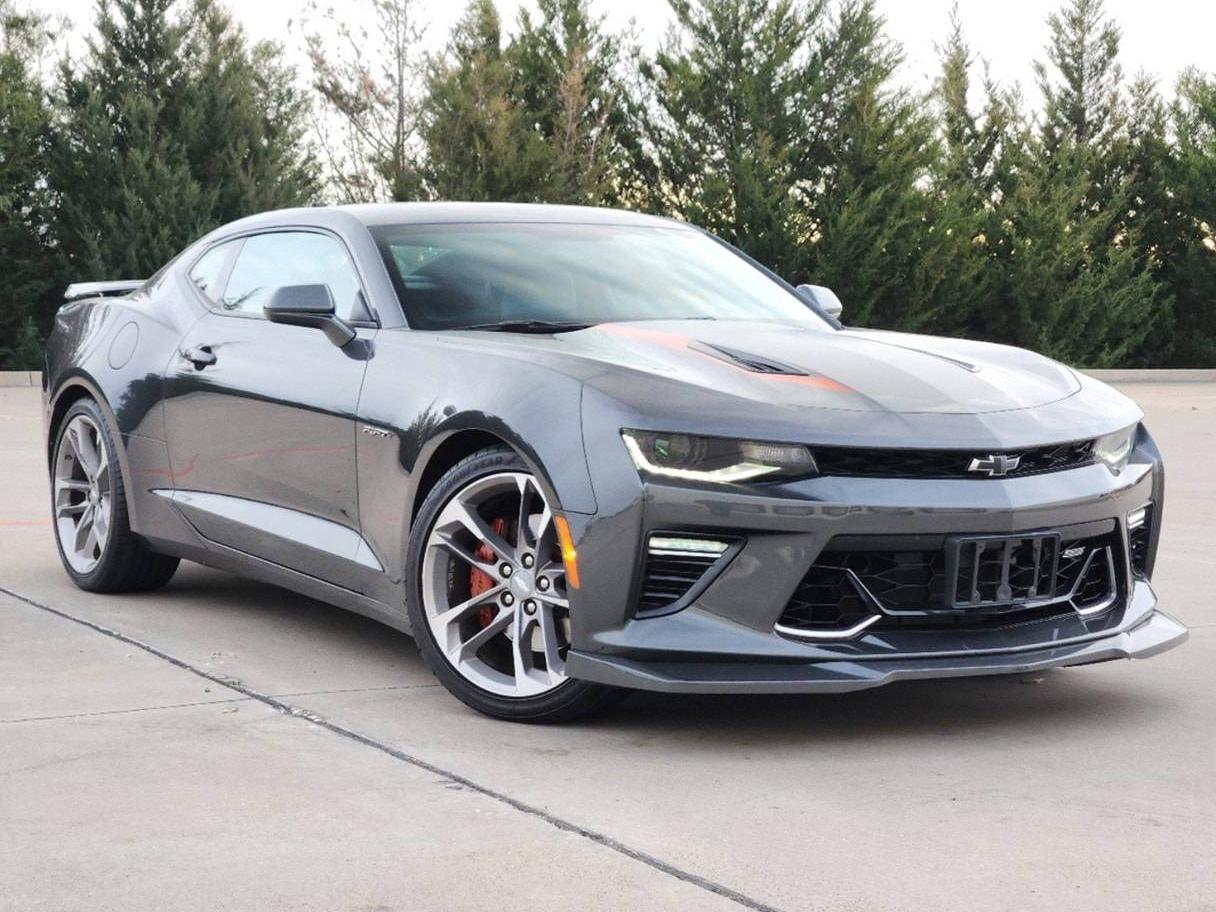 CHEVROLET CAMARO 2017 1G1FH1R70H0104579 image