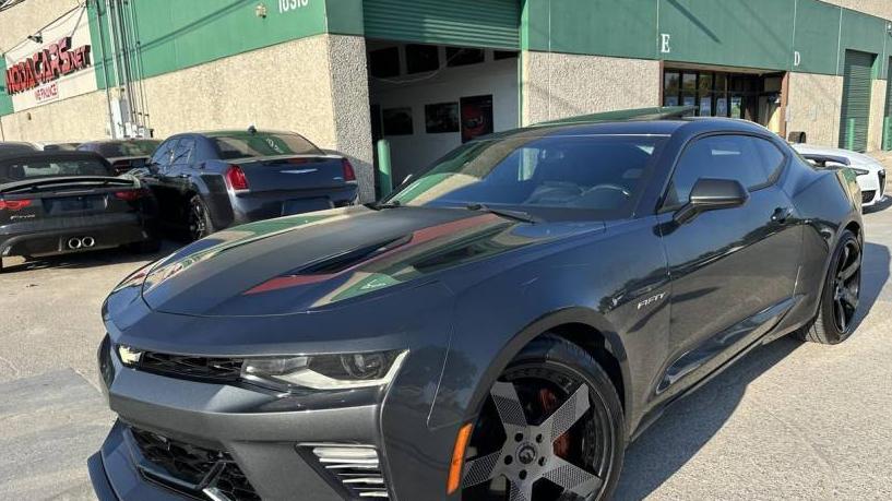 CHEVROLET CAMARO 2017 1G1FH1R72H0137874 image