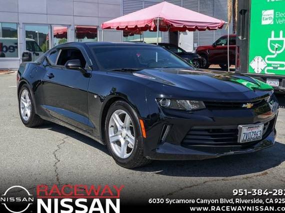CHEVROLET CAMARO 2017 1G1FB1RX1H0139682 image