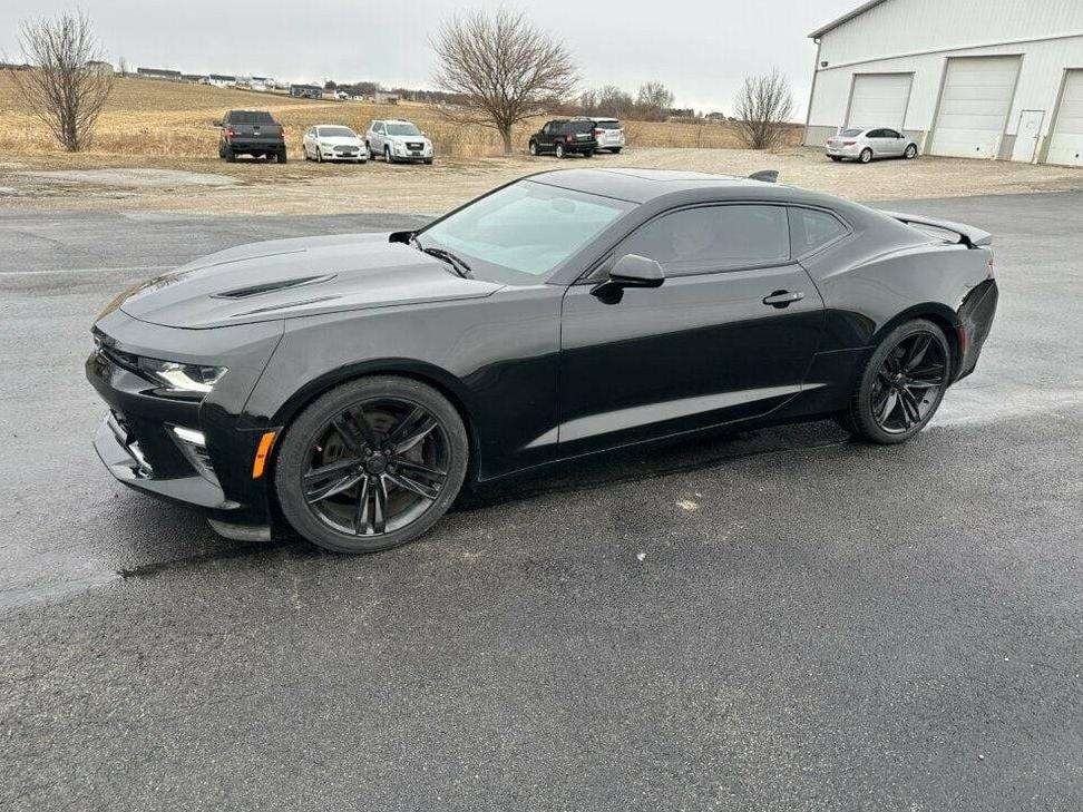 CHEVROLET CAMARO 2017 1G1FE1R75H0124366 image