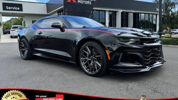 CHEVROLET CAMARO 2017 1G1FK1R69H0186420 image