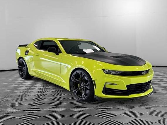 CHEVROLET CAMARO 2020 1G1FE1R73L0107672 image