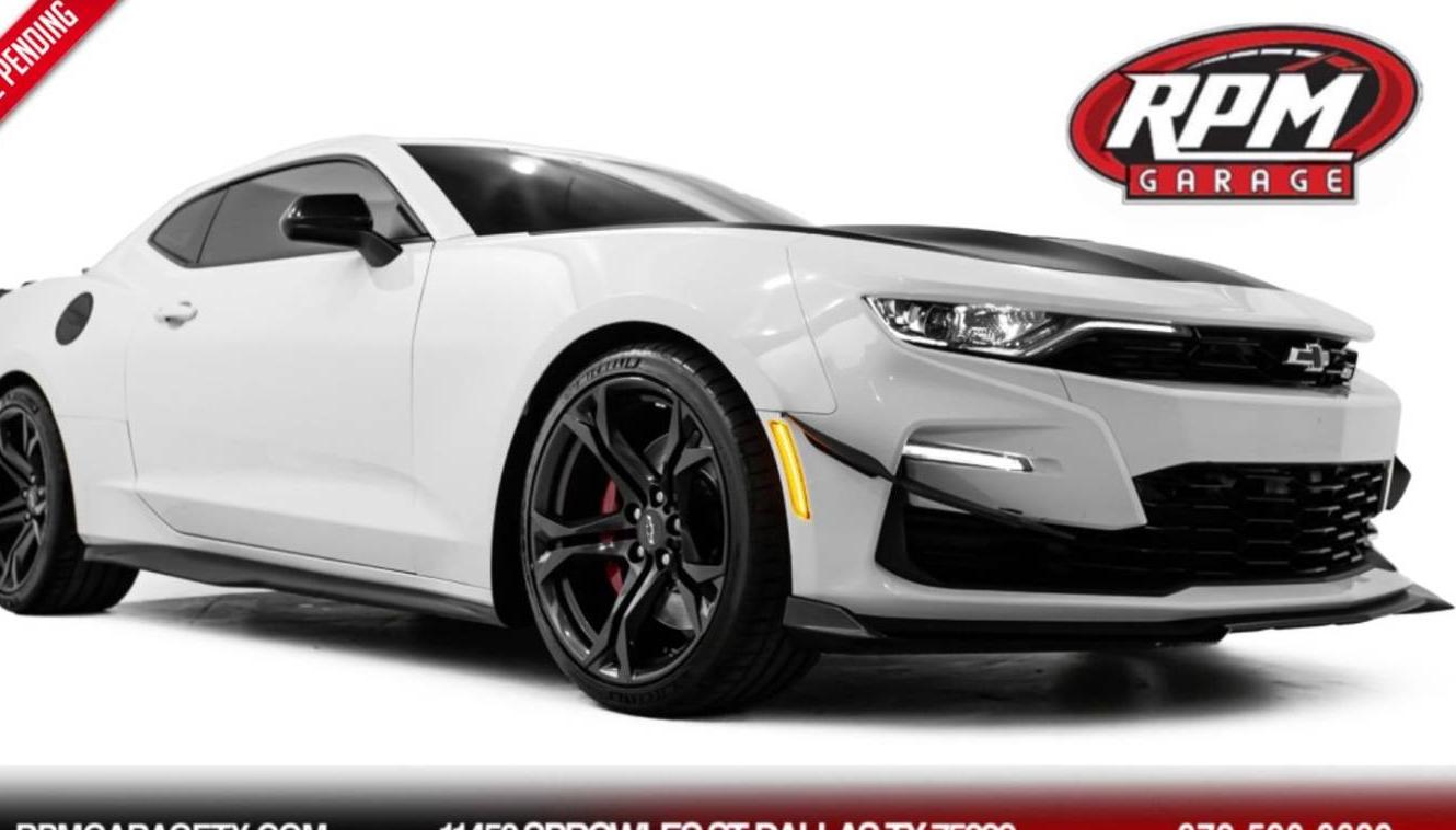 CHEVROLET CAMARO 2020 1G1FE1R70L0100887 image