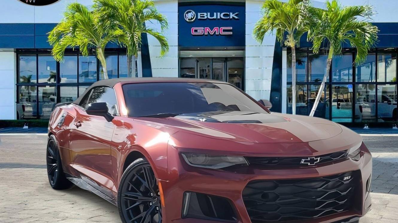 CHEVROLET CAMARO 2020 1G1FK3D6XL0111673 image