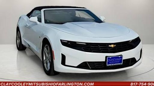 CHEVROLET CAMARO 2020 1G1FB3DXXL0106708 image