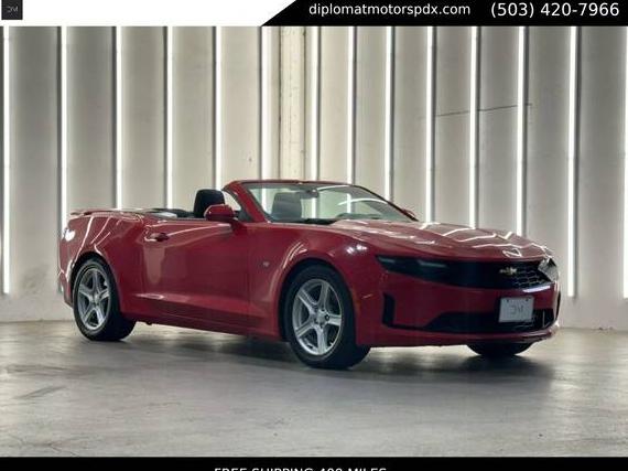 CHEVROLET CAMARO 2020 1G1FB3DX2L0108923 image