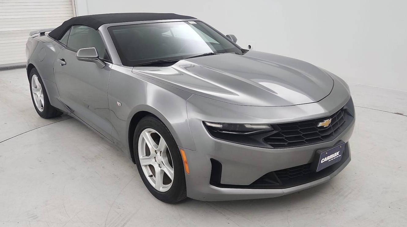 CHEVROLET CAMARO 2020 1G1FB3DX5L0107104 image