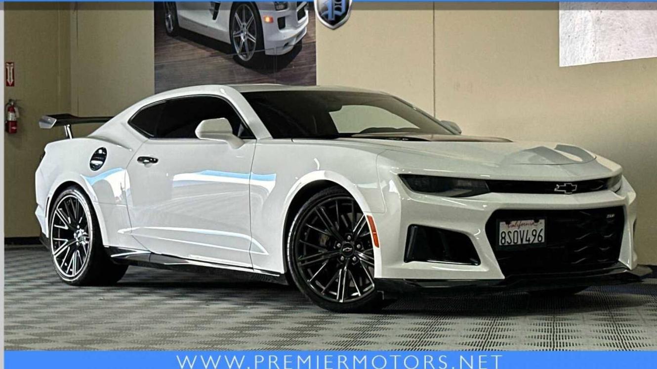 CHEVROLET CAMARO 2020 1G1FK1R66L0105379 image